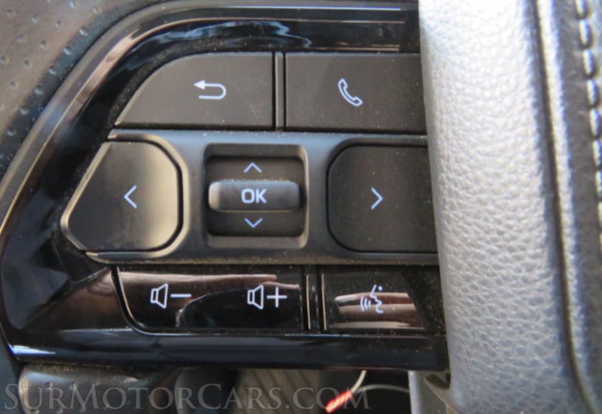 2023 Toyota Tundra - Image 34