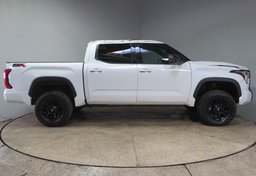 2023 Toyota Tundra - Image 6