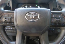 2023 Toyota Tundra - Image 33