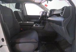 2023 Toyota Tundra - Image 26