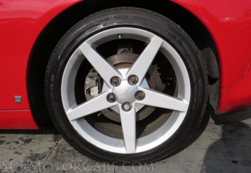 2005 Chevrolet Corvette - Image 17