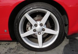 2005 Chevrolet Corvette - Image 17