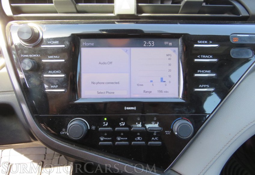 2020 Toyota Camry - Image 25