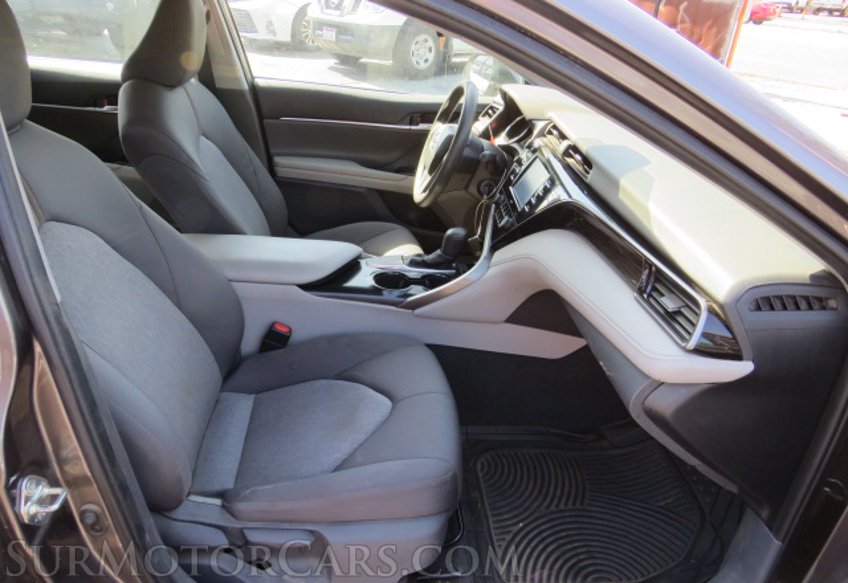 2020 Toyota Camry - Image 35