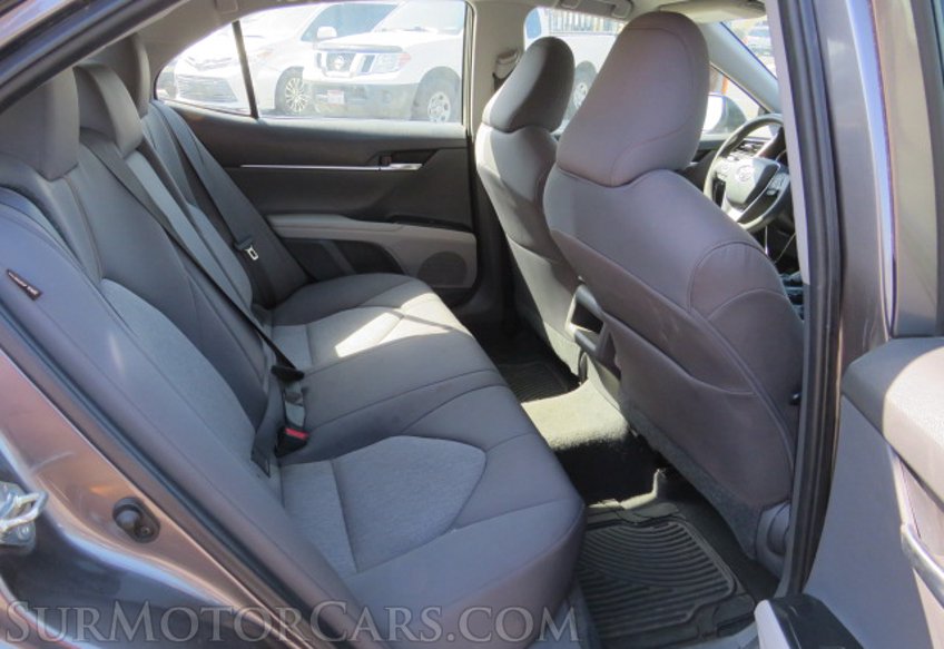 2020 Toyota Camry - Image 31