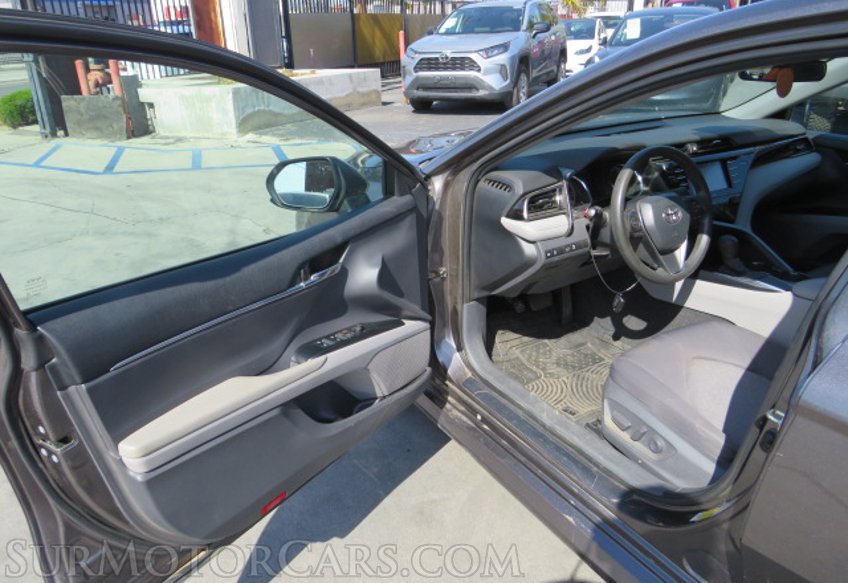 2020 Toyota Camry - Image 40