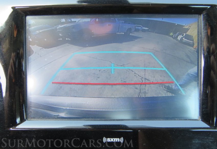 2020 Toyota Camry - Image 18