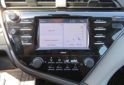 2020 Toyota Camry - Image 25