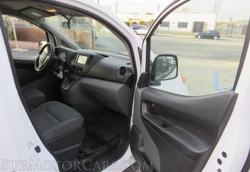 2020 Nissan NV200 Compact Cargo - Image 25