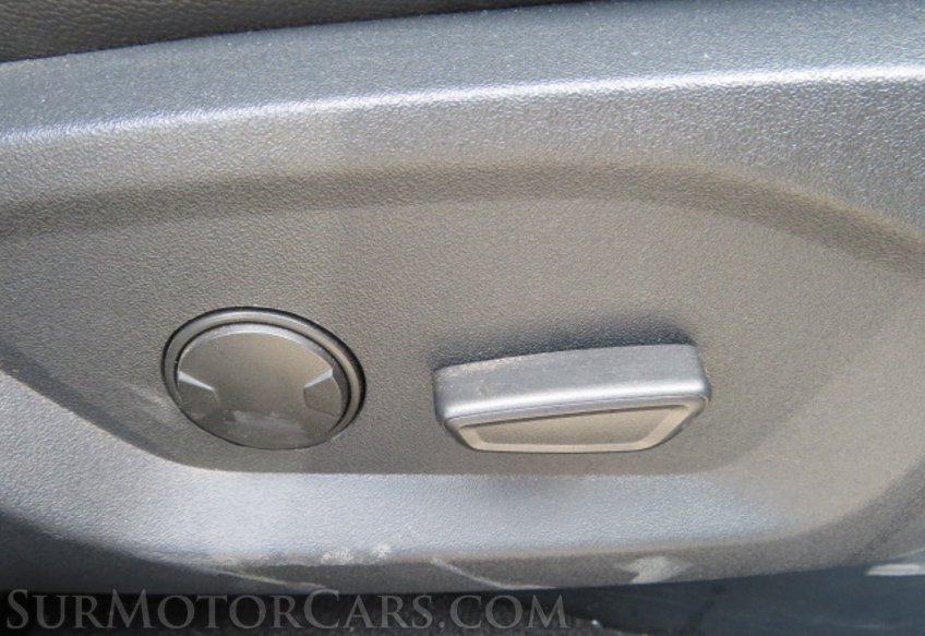 2019 Ford Explorer - Image 15