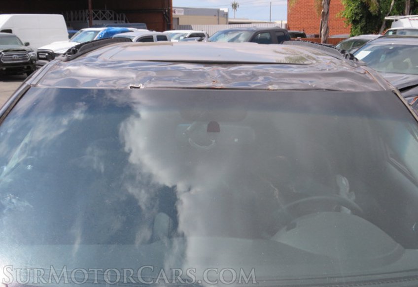 2019 Ford Explorer - Image 12