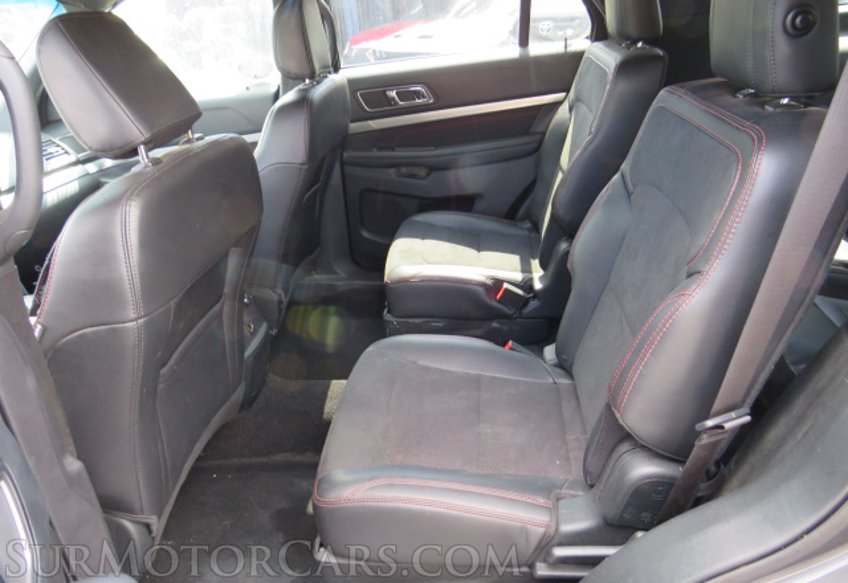 2019 Ford Explorer - Image 30