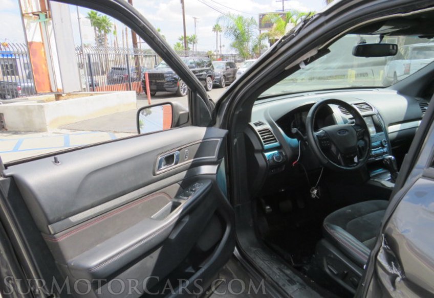 2019 Ford Explorer - Image 34