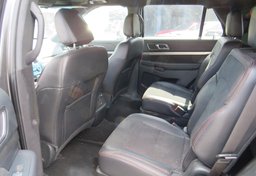 2019 Ford Explorer - Image 31