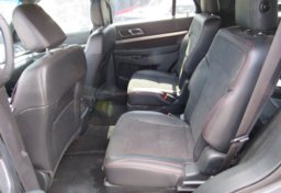 2019 Ford Explorer - Image 30