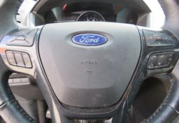 2019 Ford Explorer - Image 36