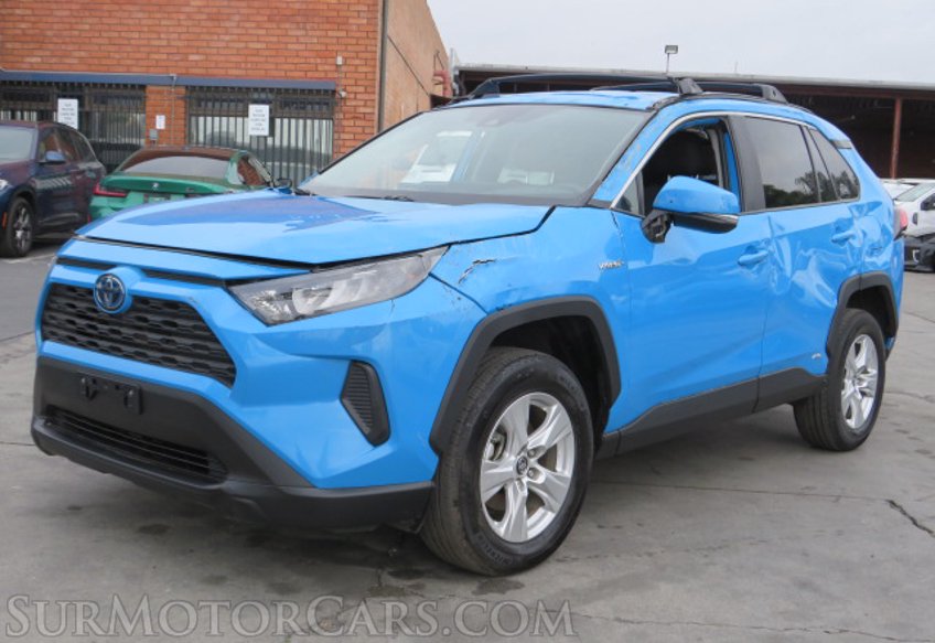 2020 Toyota RAV4 - Image 3
