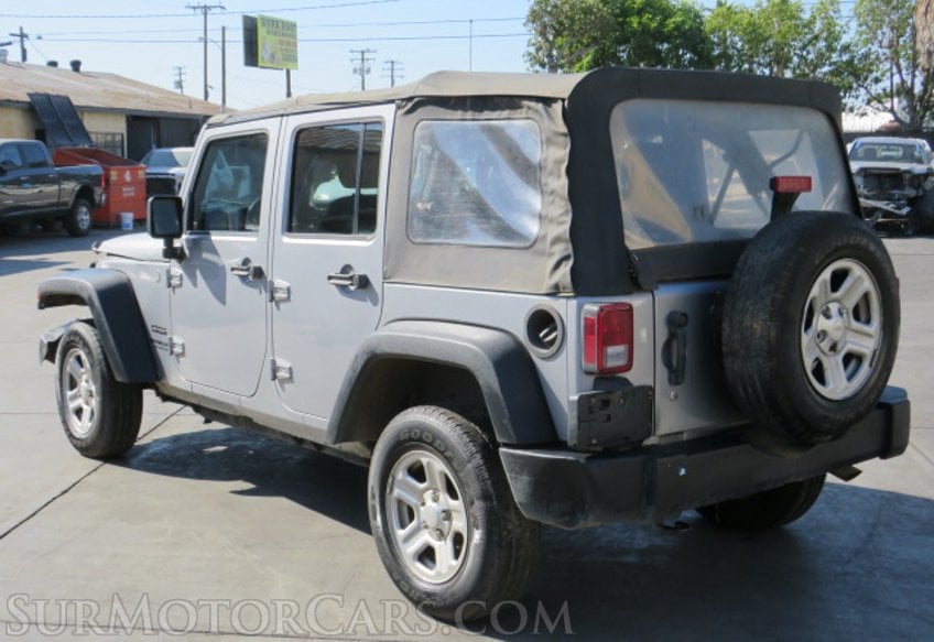 2015 Jeep Wrangler Unlimited - Image 7
