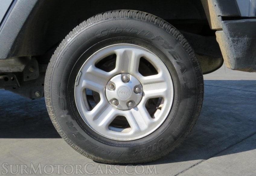 2015 Jeep Wrangler Unlimited - Image 11