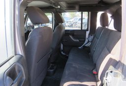 2015 Jeep Wrangler Unlimited - Image 25