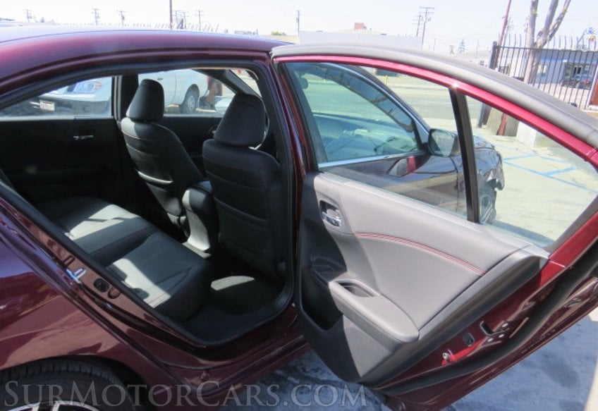 2017 Honda Accord Sedan - Image 27