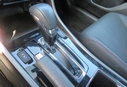 2017 Honda Accord Sedan - Image 33