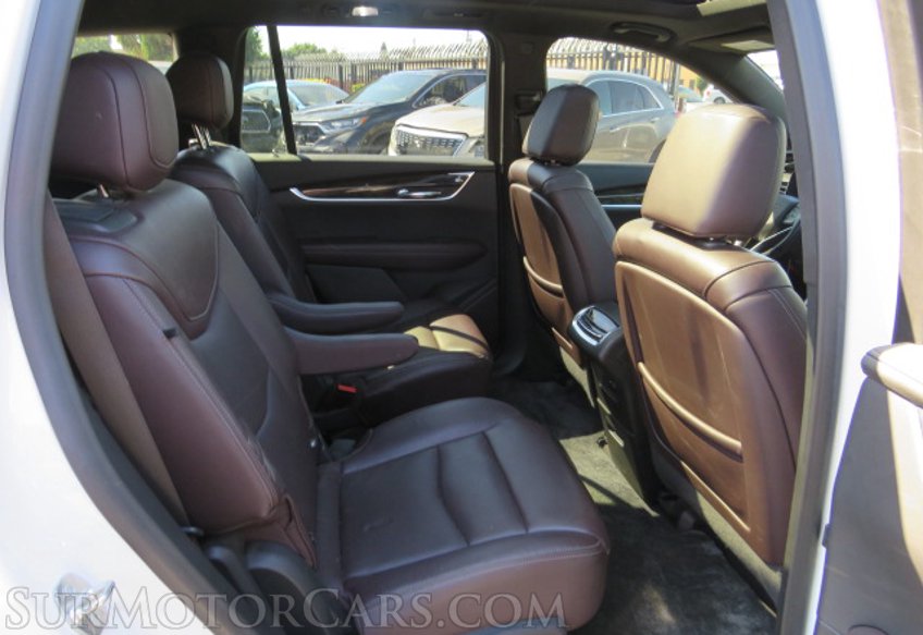 2020 Cadillac XT6 - Image 29