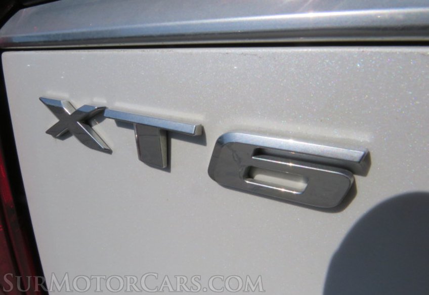 2020 Cadillac XT6 - Image 16