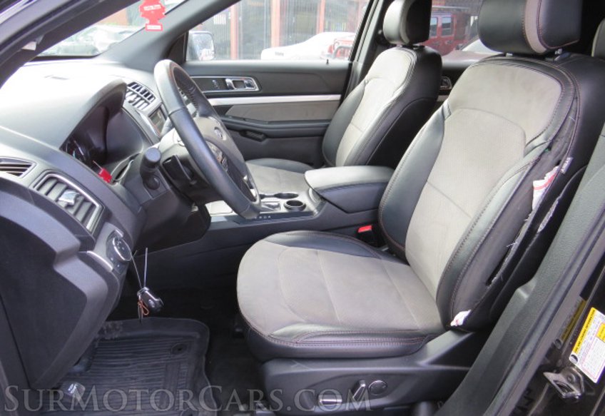 2017 Ford Explorer - Image 24