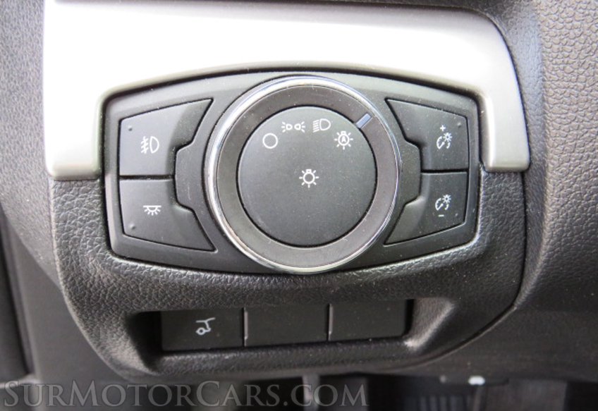 2017 Ford Explorer - Image 40
