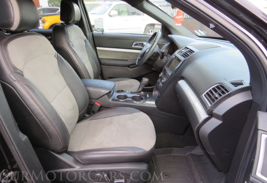 2017 Ford Explorer - Image 25