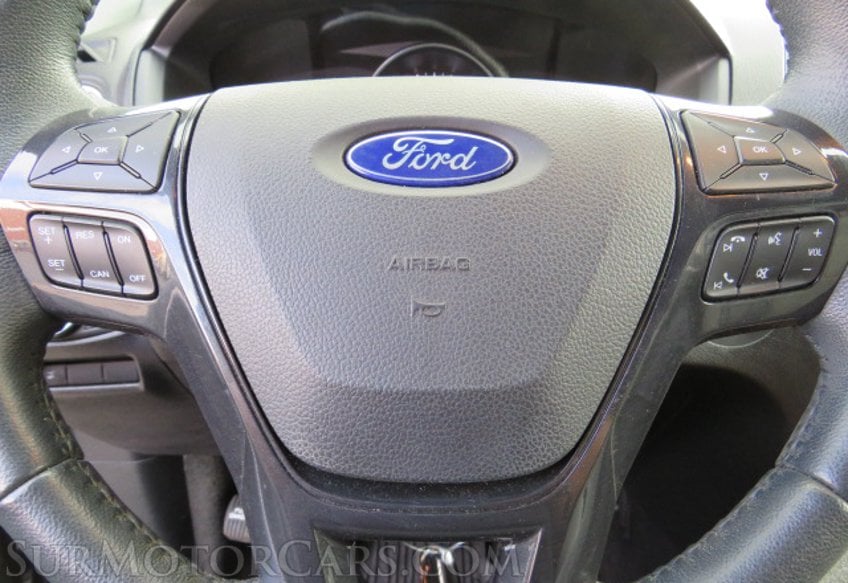 2017 Ford Explorer - Image 35