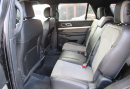 2017 Ford Explorer - Image 30
