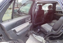 2017 Ford Explorer - Image 22