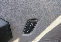 2018 Ford Super Duty F-250 SRW - Image 33