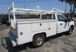 2018 Ford Super Duty F-250 SRW - Image 6