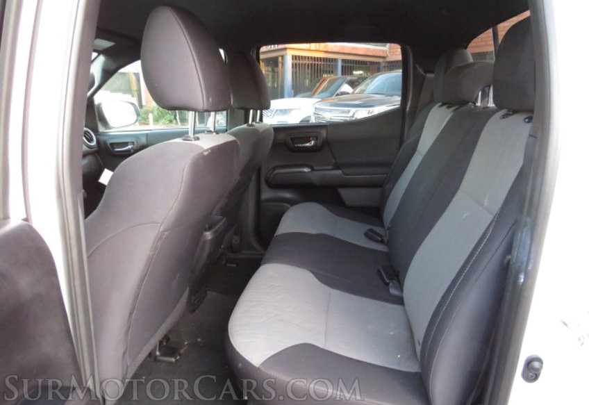 2021 Toyota Tacoma 4WD - Image 31