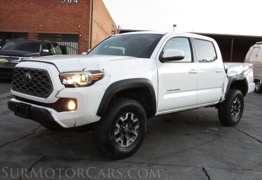 2021 Toyota Tacoma 4WD - Image 4