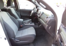 2021 Toyota Tacoma 4WD - Image 28