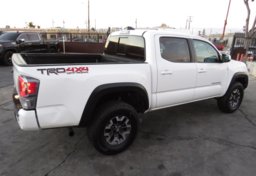 2021 Toyota Tacoma 4WD - Image 7