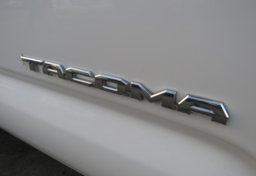 2021 Toyota Tacoma 4WD - Image 21