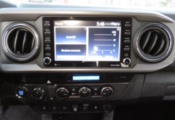 2021 Toyota Tacoma 4WD - Image 38