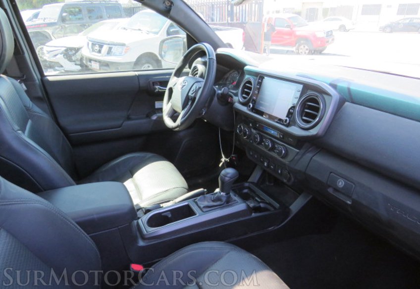 2020 Toyota Tacoma 4WD - Image 19