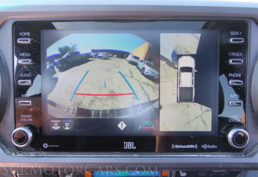 2020 Toyota Tacoma 4WD - Image 8