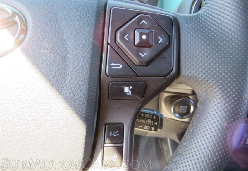 2020 Toyota Tacoma 4WD - Image 6