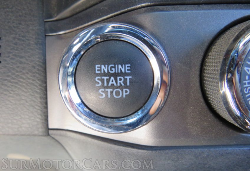 2020 Toyota Tacoma 4WD - Image 13