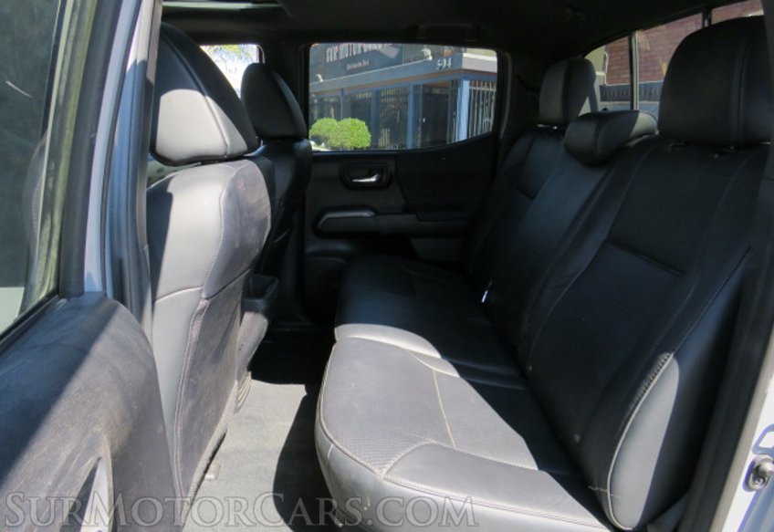 2020 Toyota Tacoma 4WD - Image 16