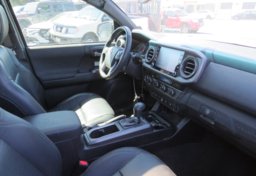 2020 Toyota Tacoma 4WD - Image 19