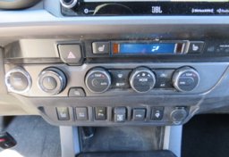 2020 Toyota Tacoma 4WD - Image 10