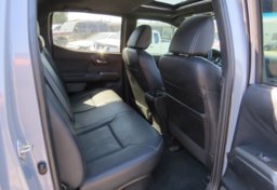 2020 Toyota Tacoma 4WD - Image 20